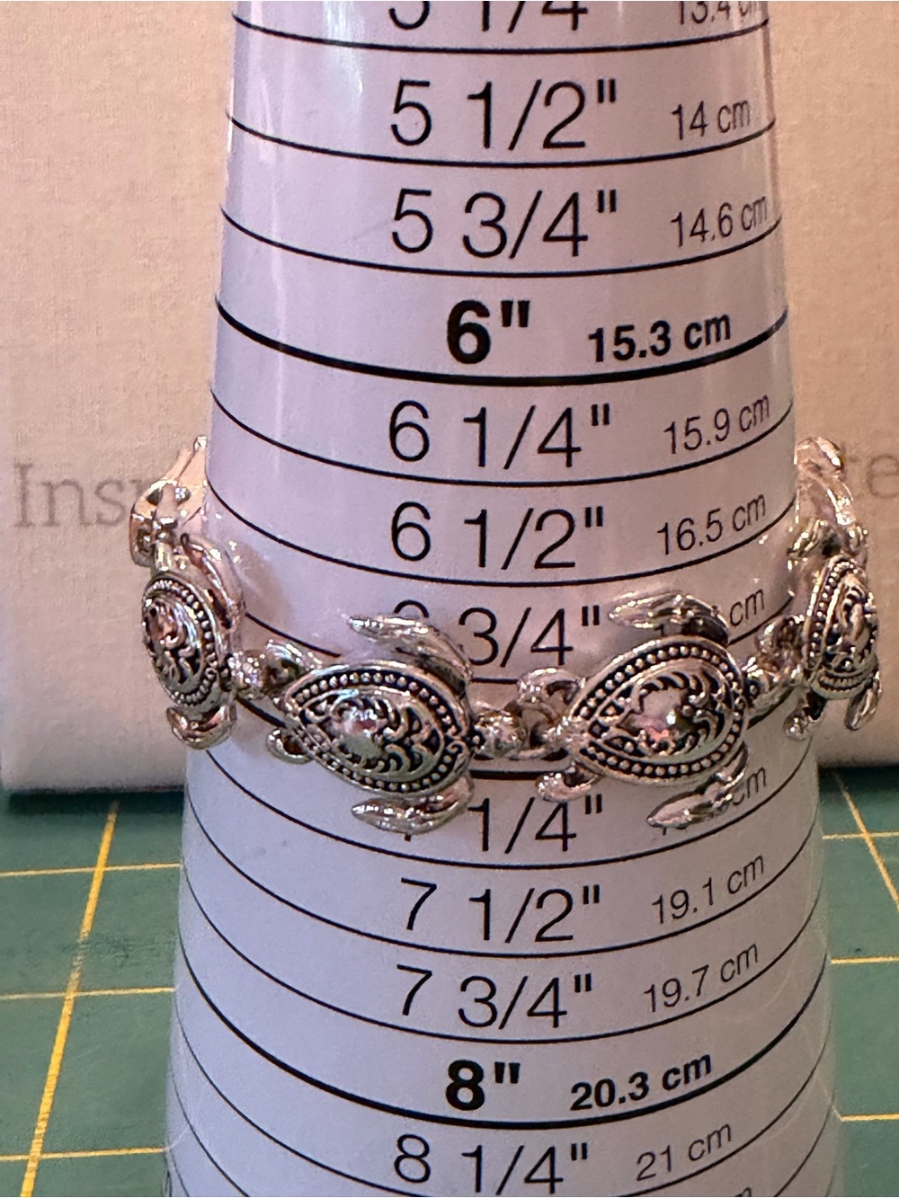 Silvertone Brighton Style Turtle Bracelet with Fold Over Clasp 7 inch - Picture 3 of 6